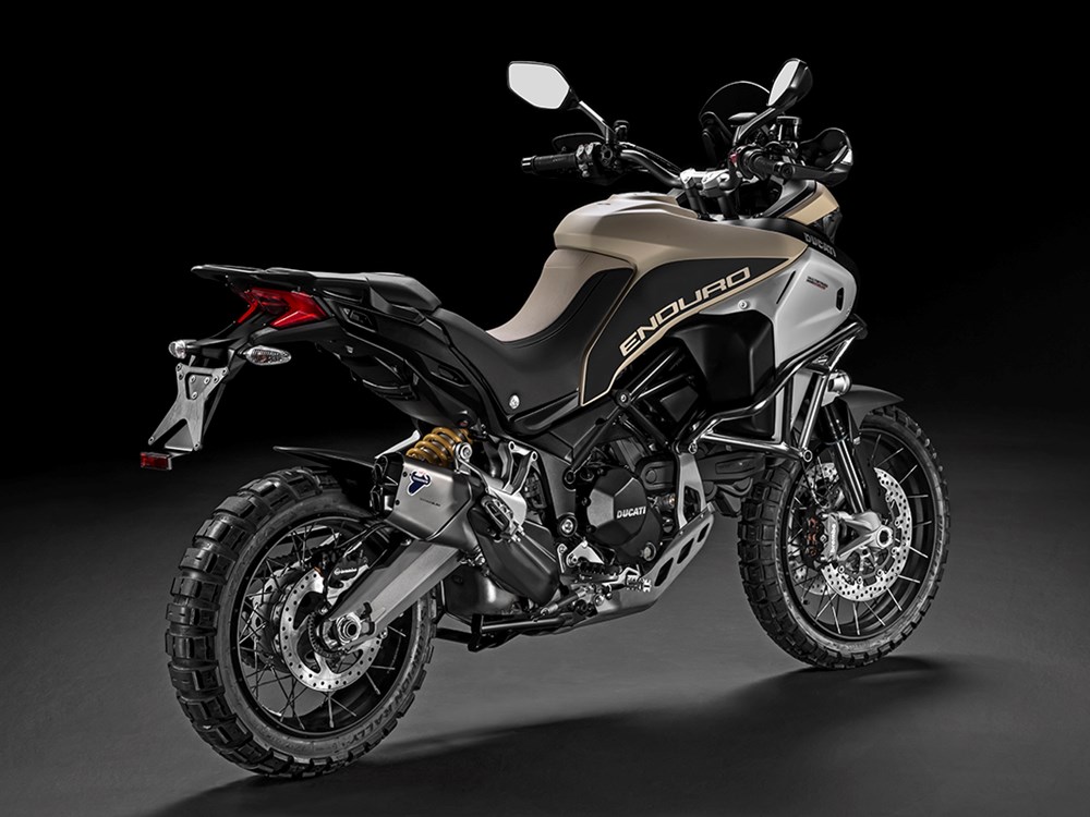 bmw gs 1200 vs ducati multistrada